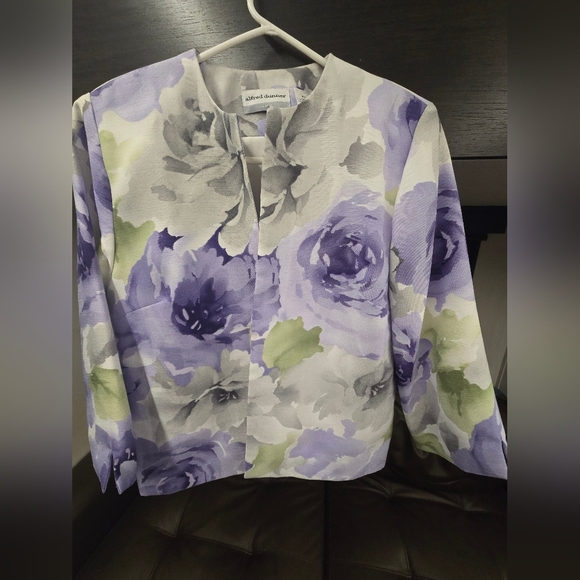 Alfred Dunner Tops - Alfred Dunner Purple and White Floral Jacket Petite